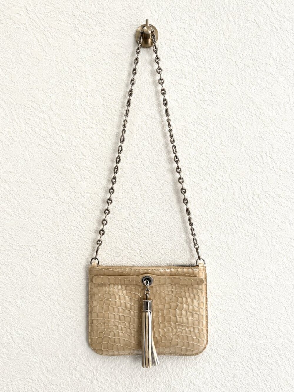 Sarah Haran Ivy Patent Croc Crossbody Clutch Cream Silver Chain